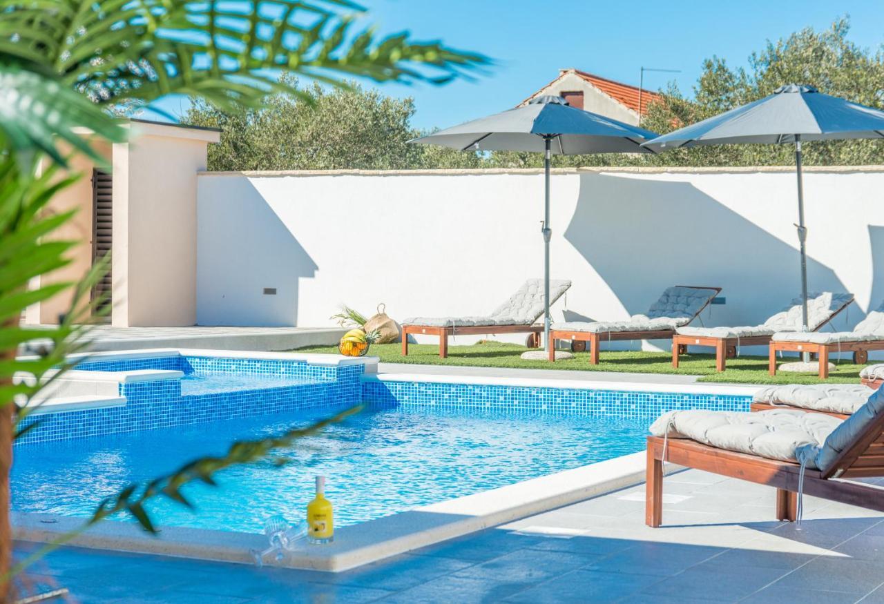 Villa Lucija Biograd Na Moru Exterior foto